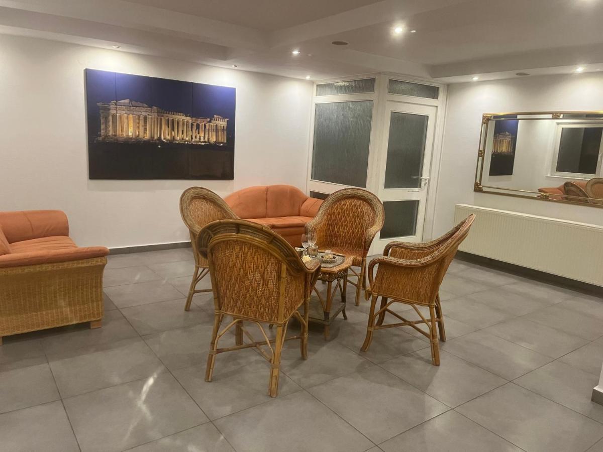 Akropolis Hotel لوبيك المظهر الخارجي الصورة
